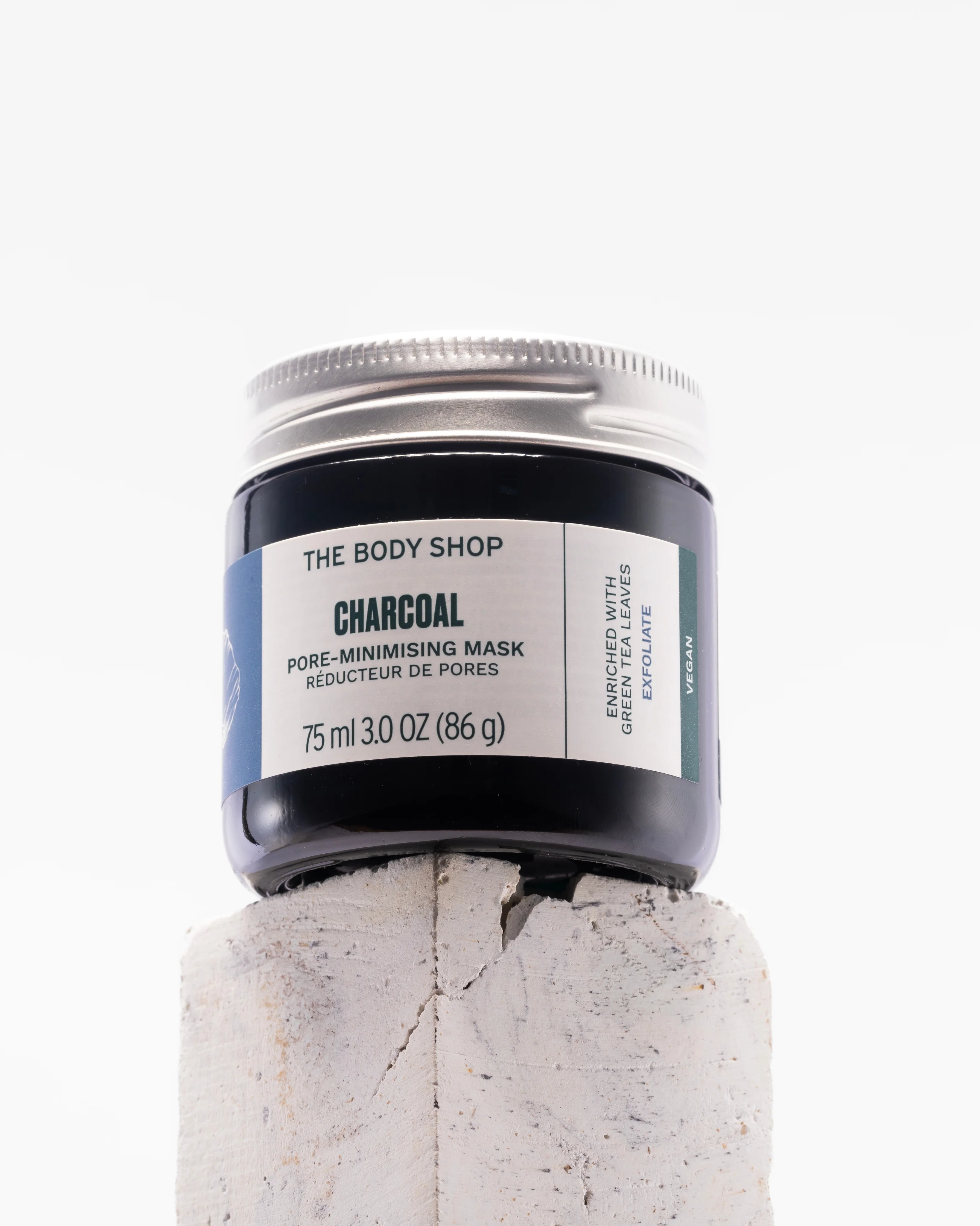 Charcoal Pore-Minimising Mask - Image 4